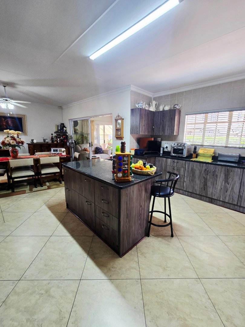 3 Bedroom Property for Sale in Flimieda North West